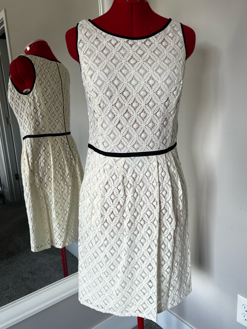 Lauren Ralph Lauren Ivory Lace Mini Dress with Black Trim